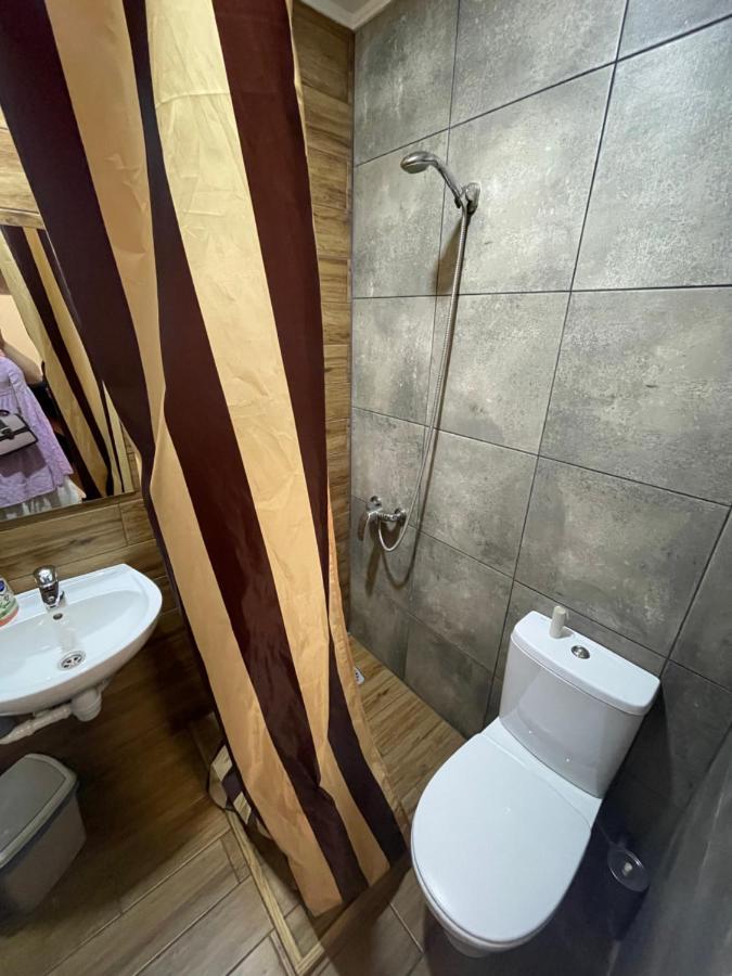 Hostel U Pottera Tsjernivtsi Eksteriør bilde